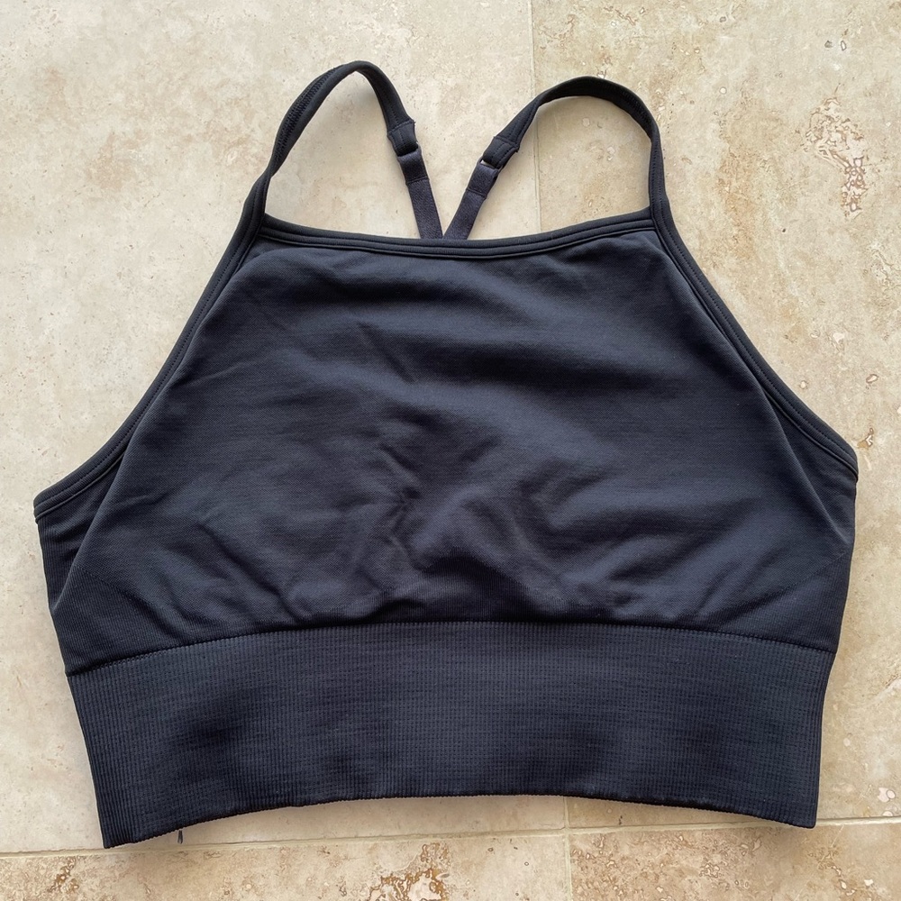 Lululemon Ebb to Street Bra (Longline) in black size 10